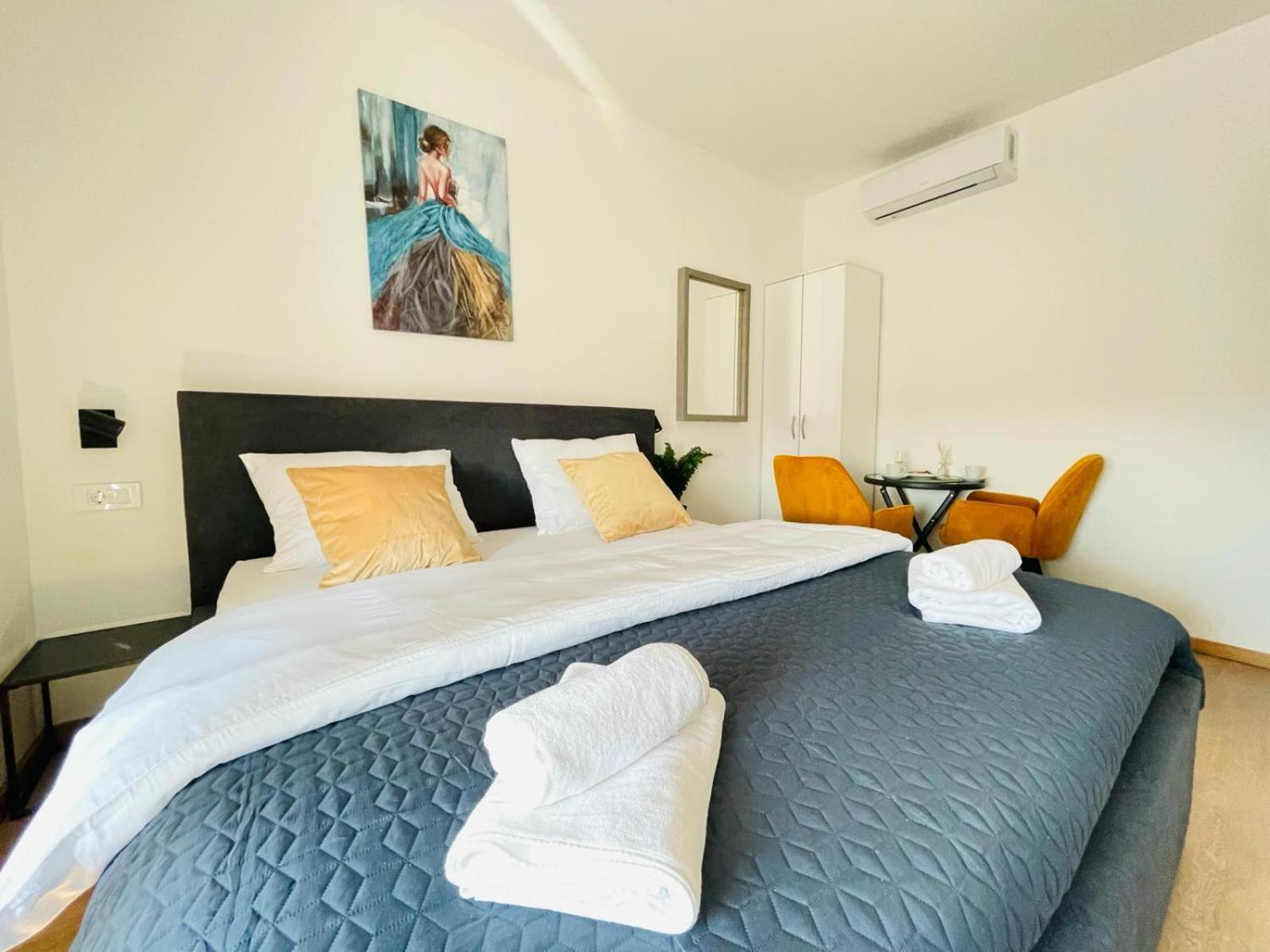 Astraluxe Apartment Fazana Luaran gambar