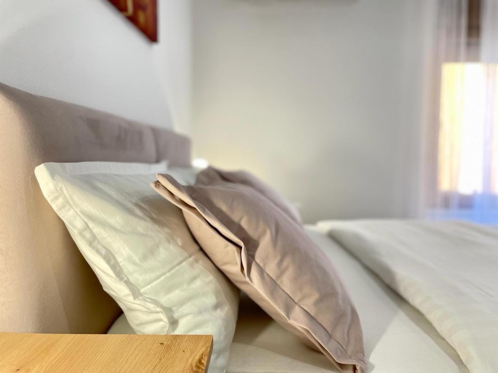 Astraluxe Apartment Fazana Luaran gambar
