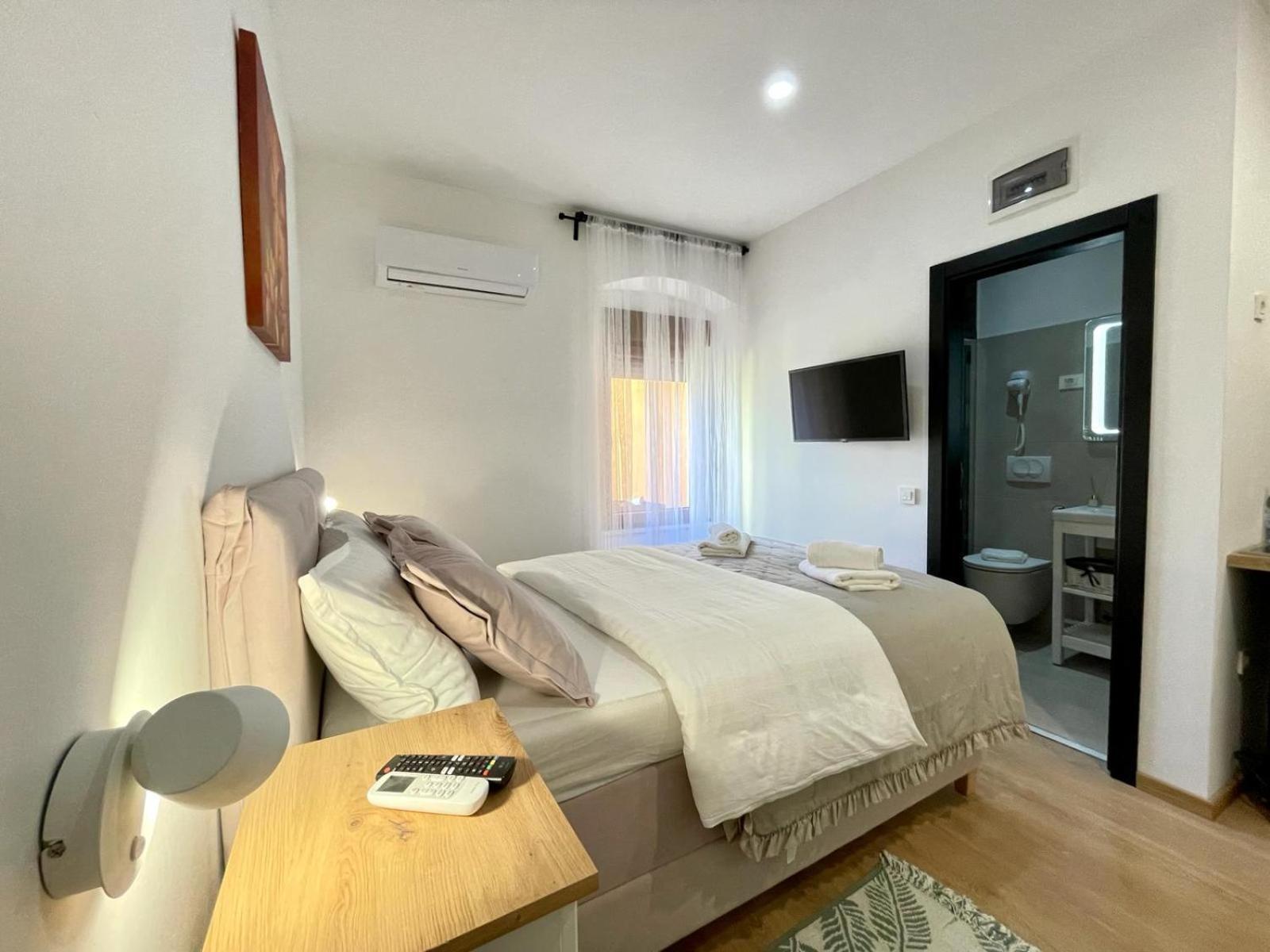 Astraluxe Apartment Fazana Luaran gambar