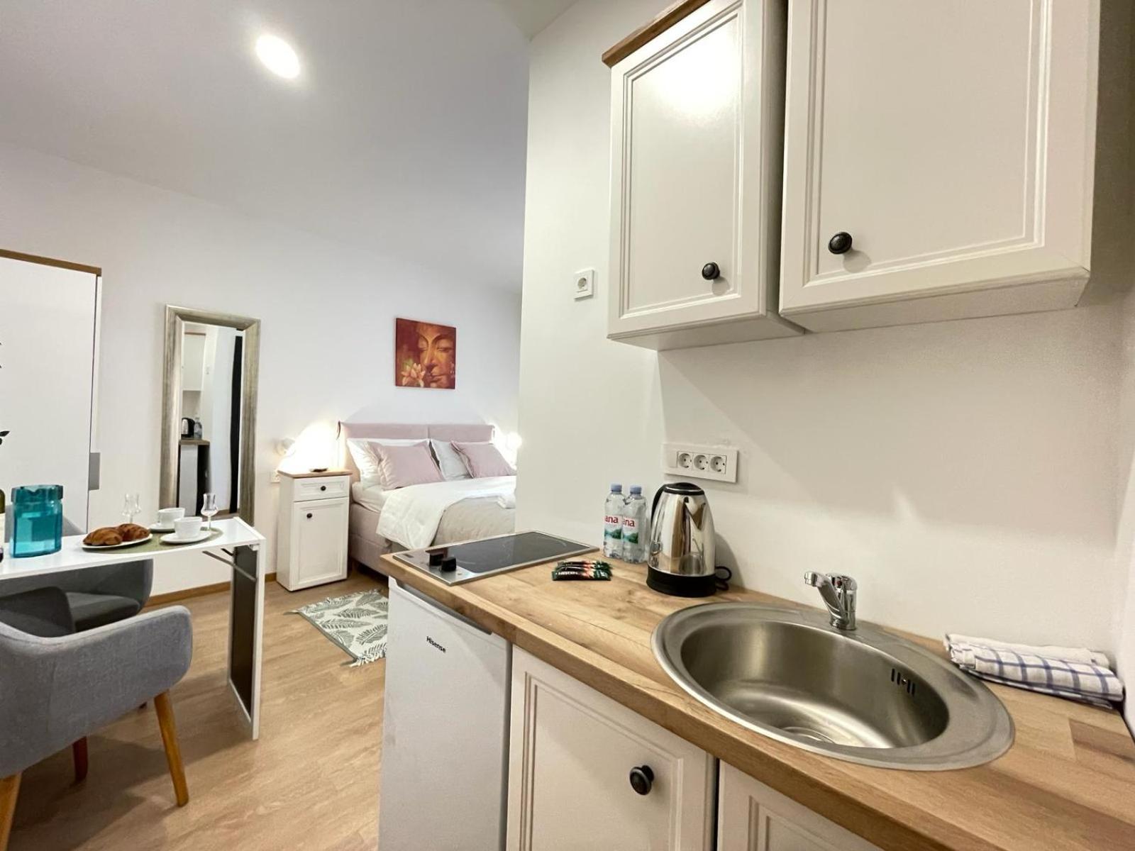 Astraluxe Apartment Fazana Luaran gambar