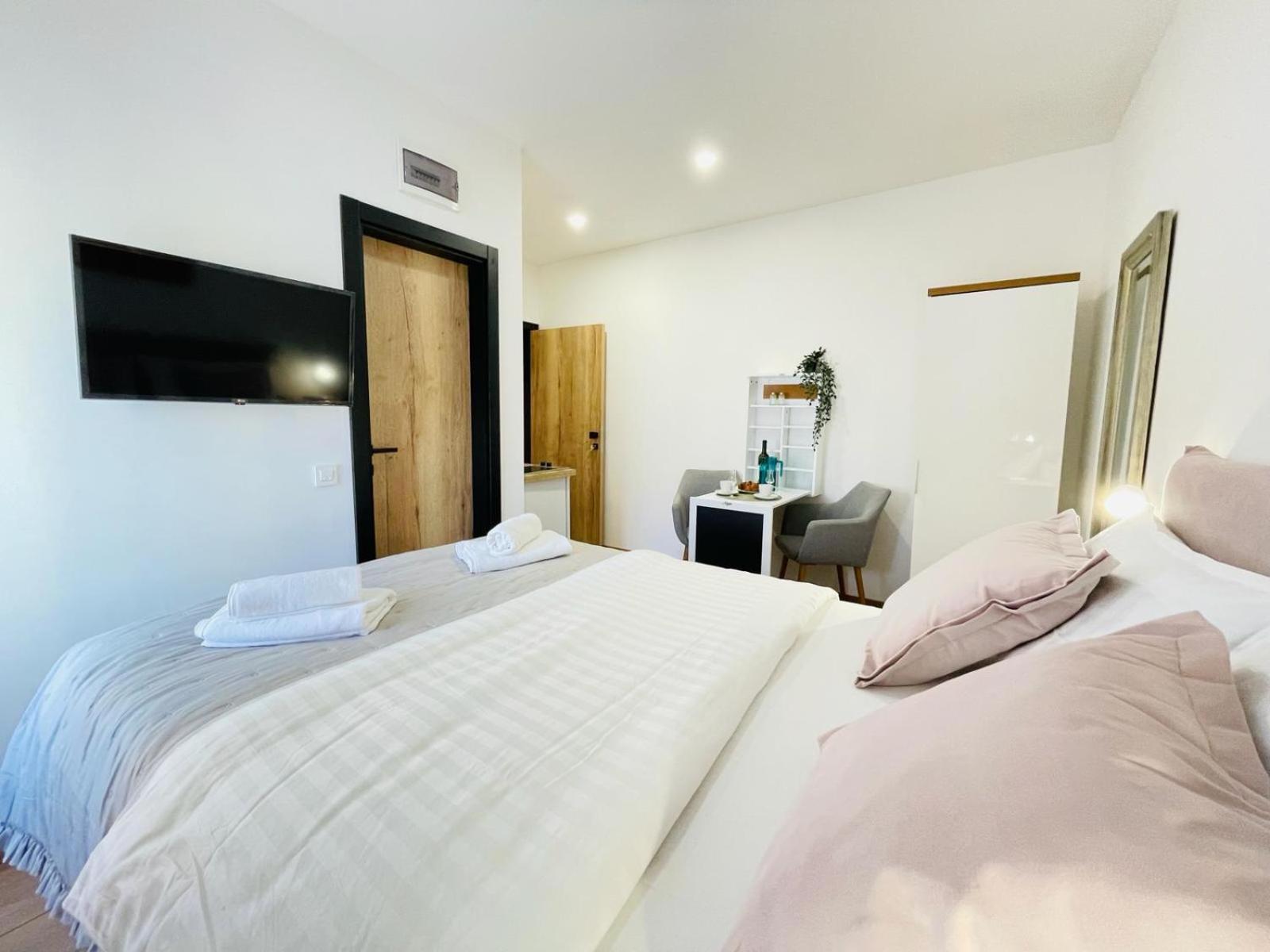 Astraluxe Apartment Fazana Luaran gambar