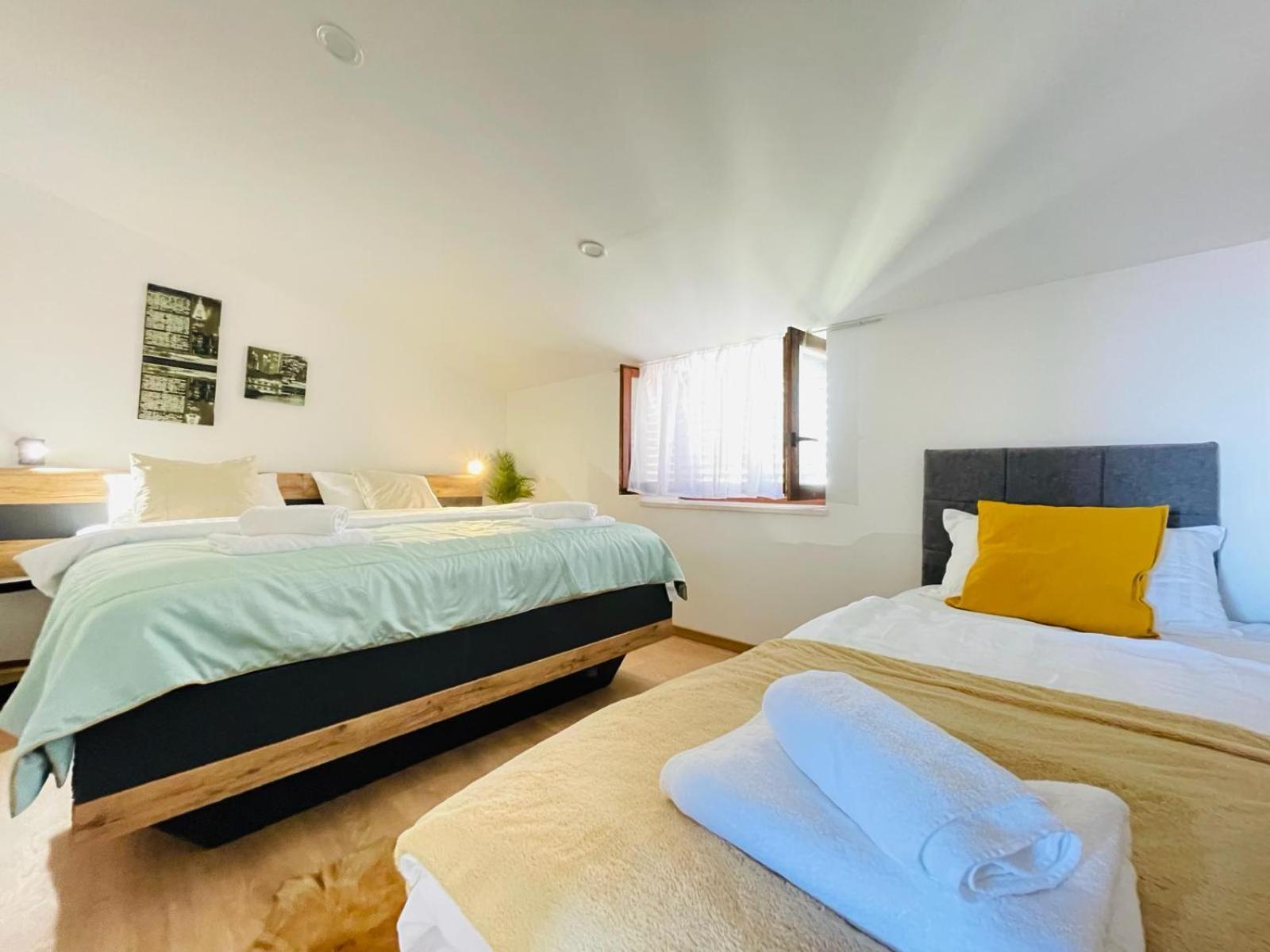 Astraluxe Apartment Fazana Luaran gambar