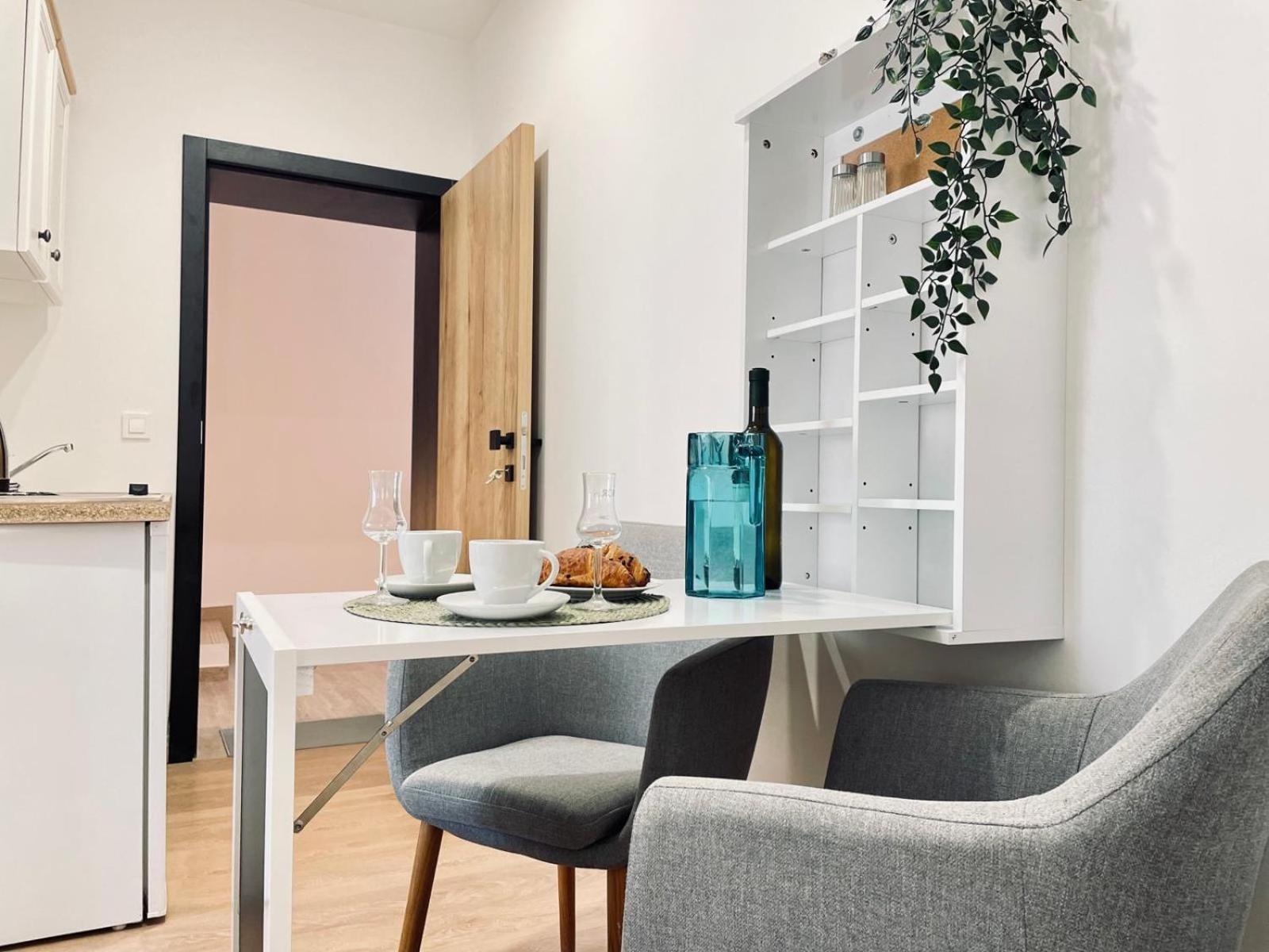 Astraluxe Apartment Fazana Luaran gambar