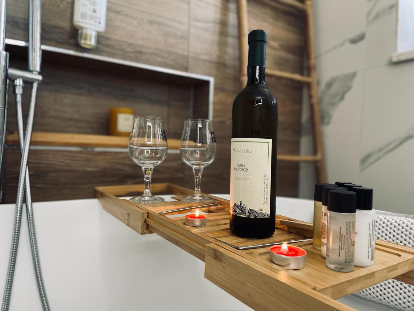 Astraluxe Apartment Fazana Luaran gambar