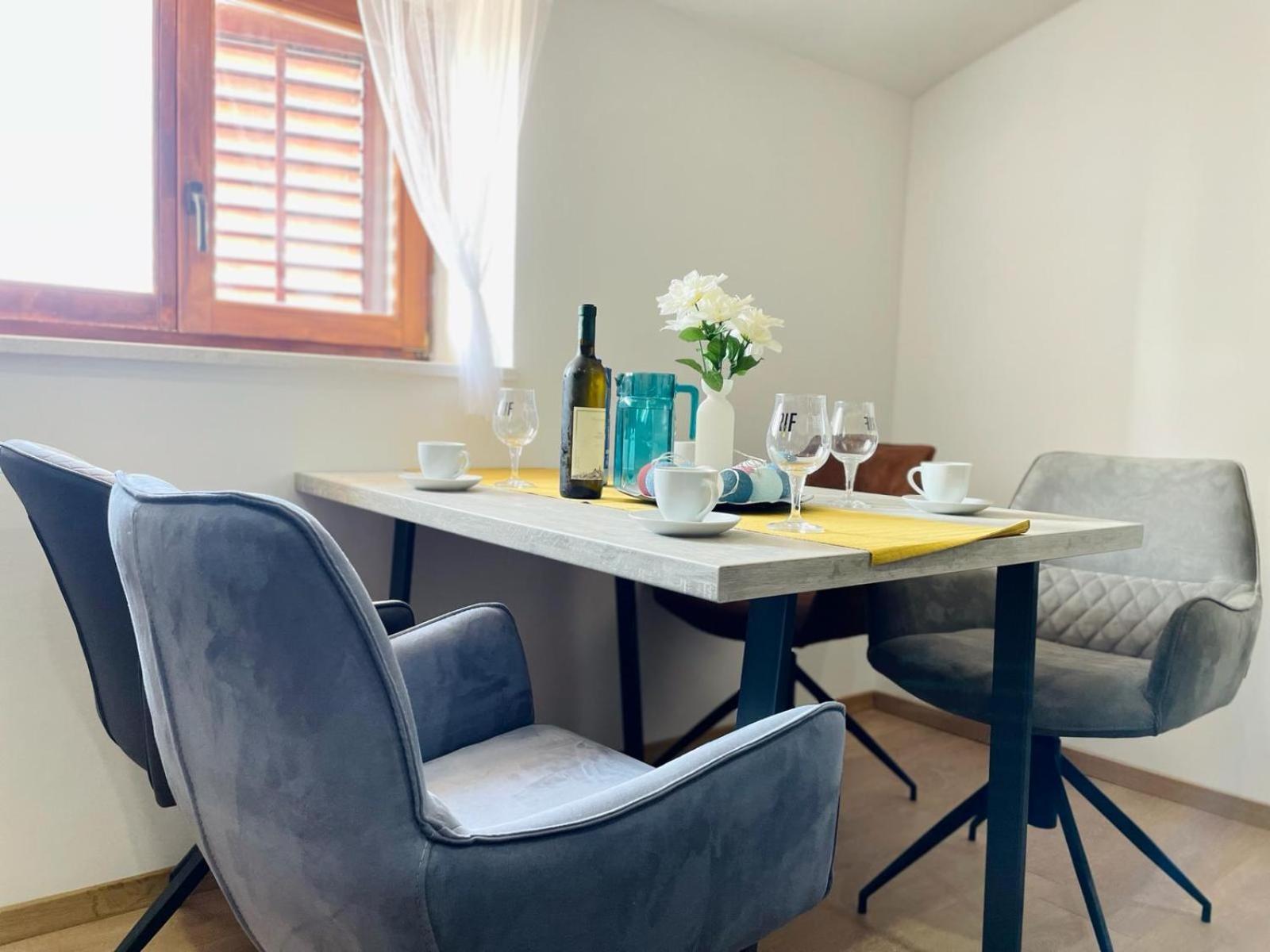 Astraluxe Apartment Fazana Luaran gambar